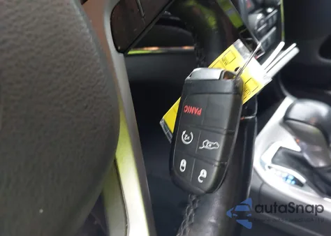 2021 Jeep Grand Cherokee Limited z USA, uszkodzony, nr VIN 1C4RJFBG8MC566171